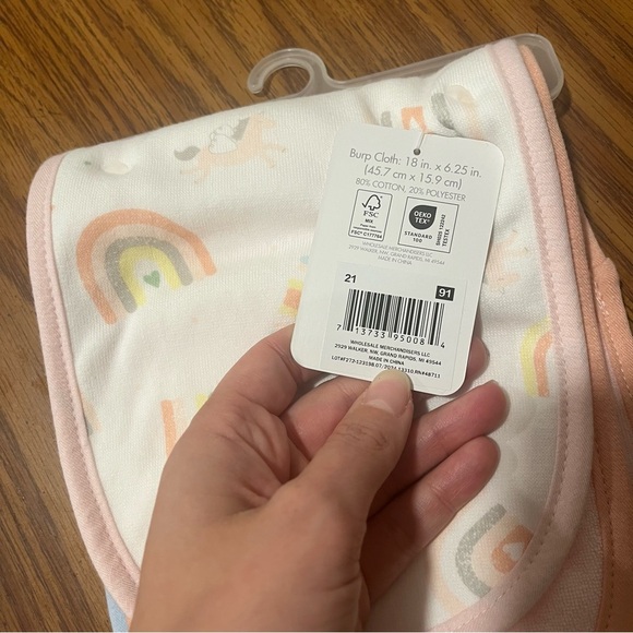 NWT burp clothes and receiving blankets - Picture 3 of 3